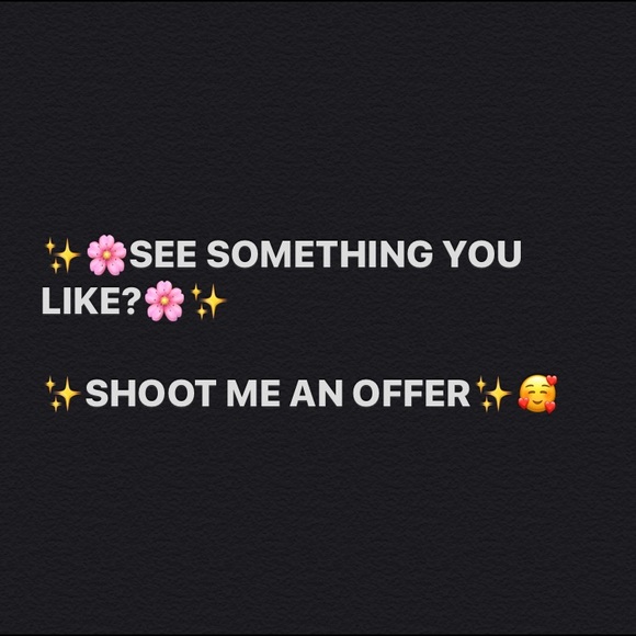 Hollister High-Rise Jean Shorts - Picture 5 of 5